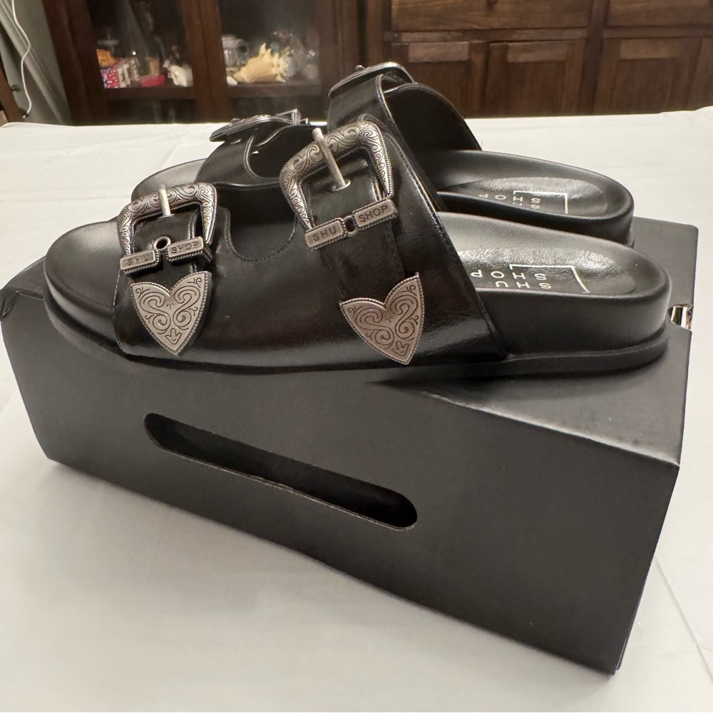 ShuShop Black Dolly Double-Buckle Slide Sandal size 6.5m, NIB - Picture 4 of 10